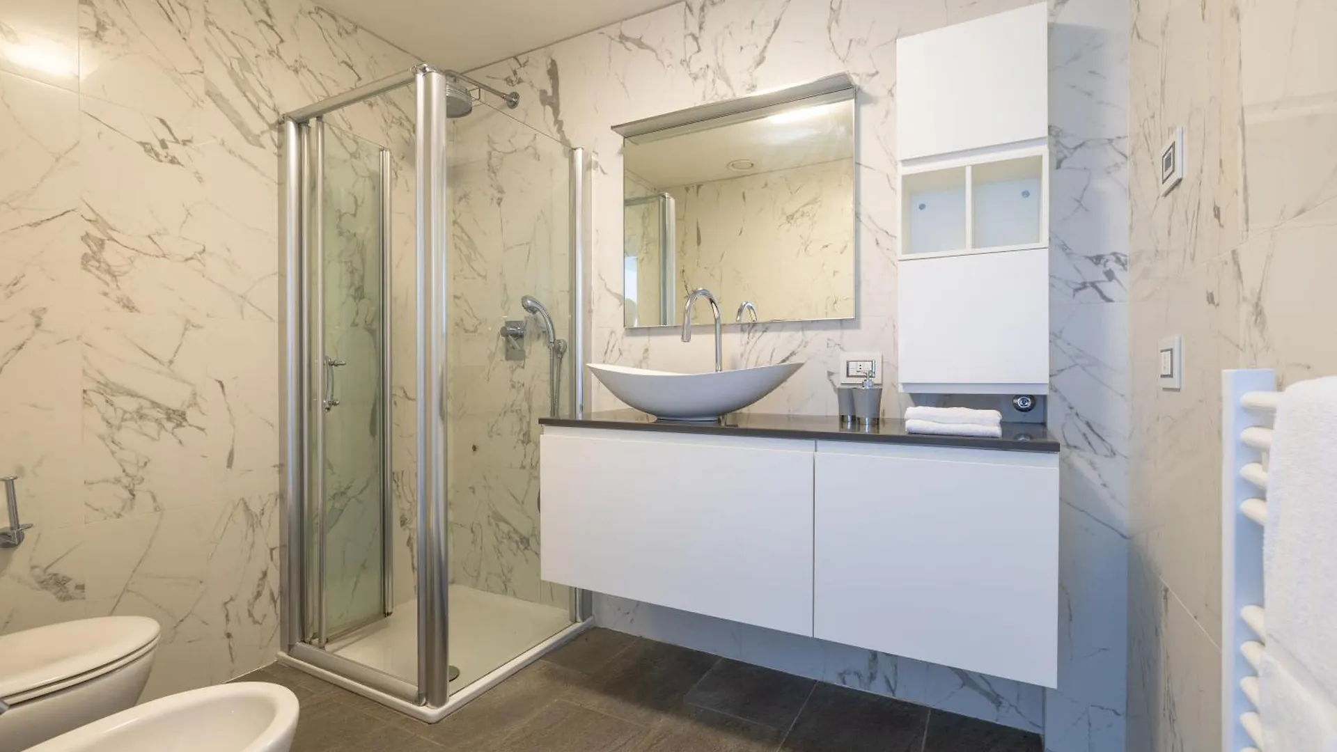 Apartment Maria - Menaggio 0*,  İtalya